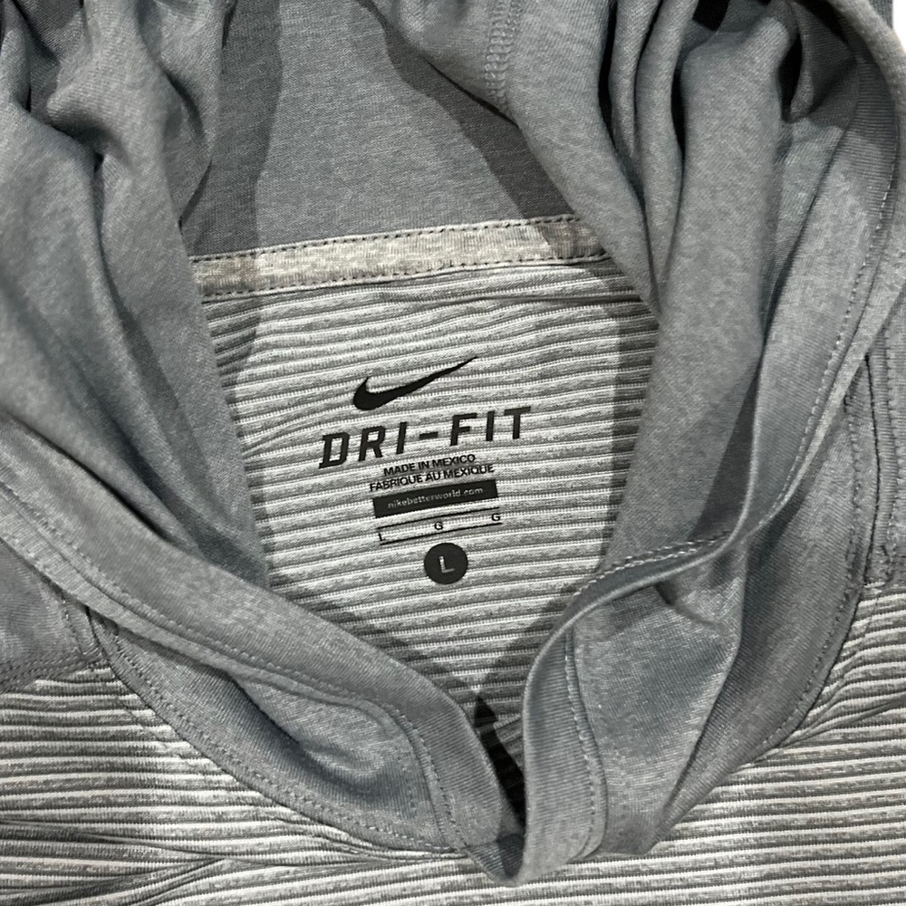 Men’s large Nike dri fit hoodie lightweight gray like new - Picture 4 of 4
